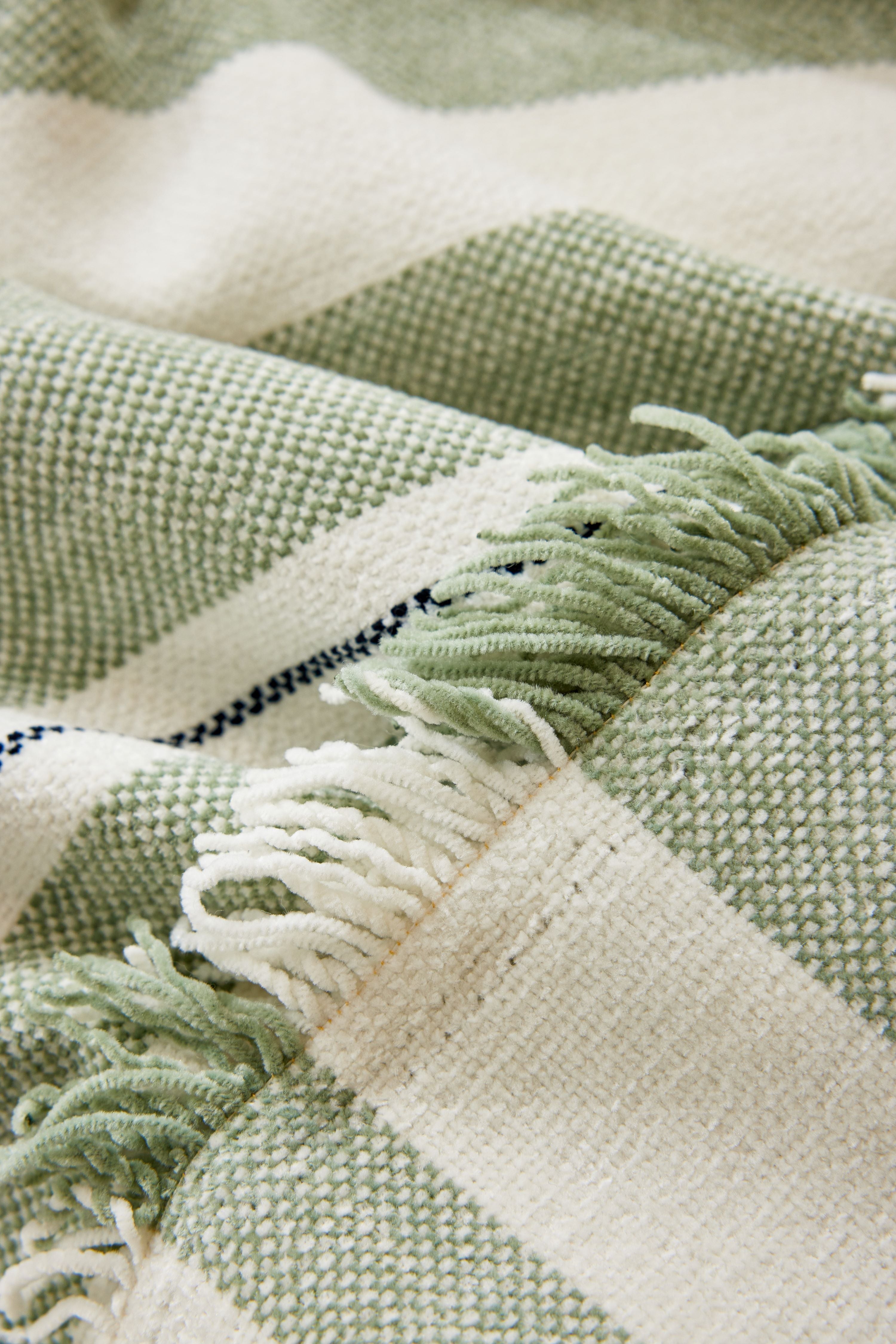 Sofa Throw - Striniara - Cross Green