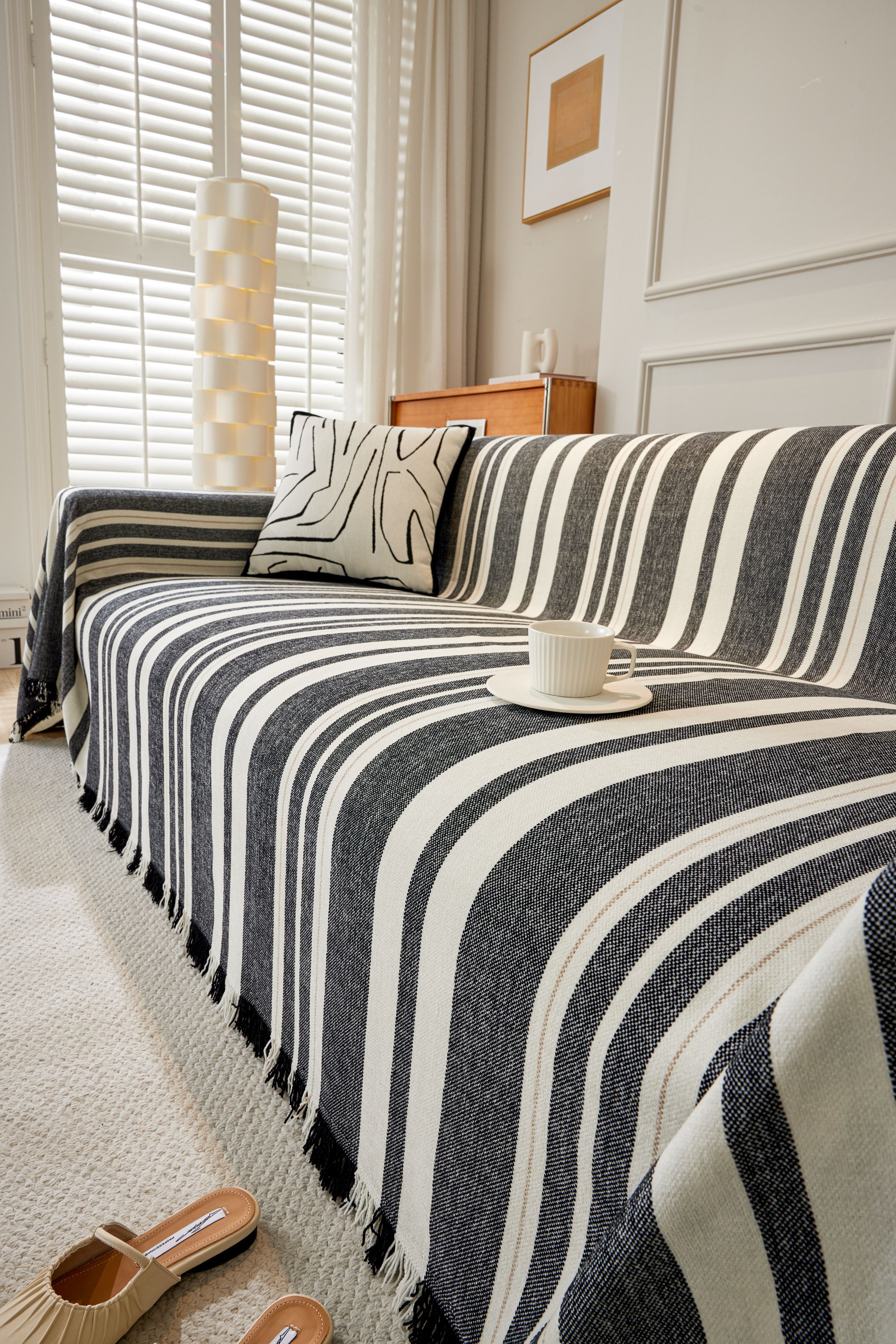 Sofa Throw - Striniara - Cross Black