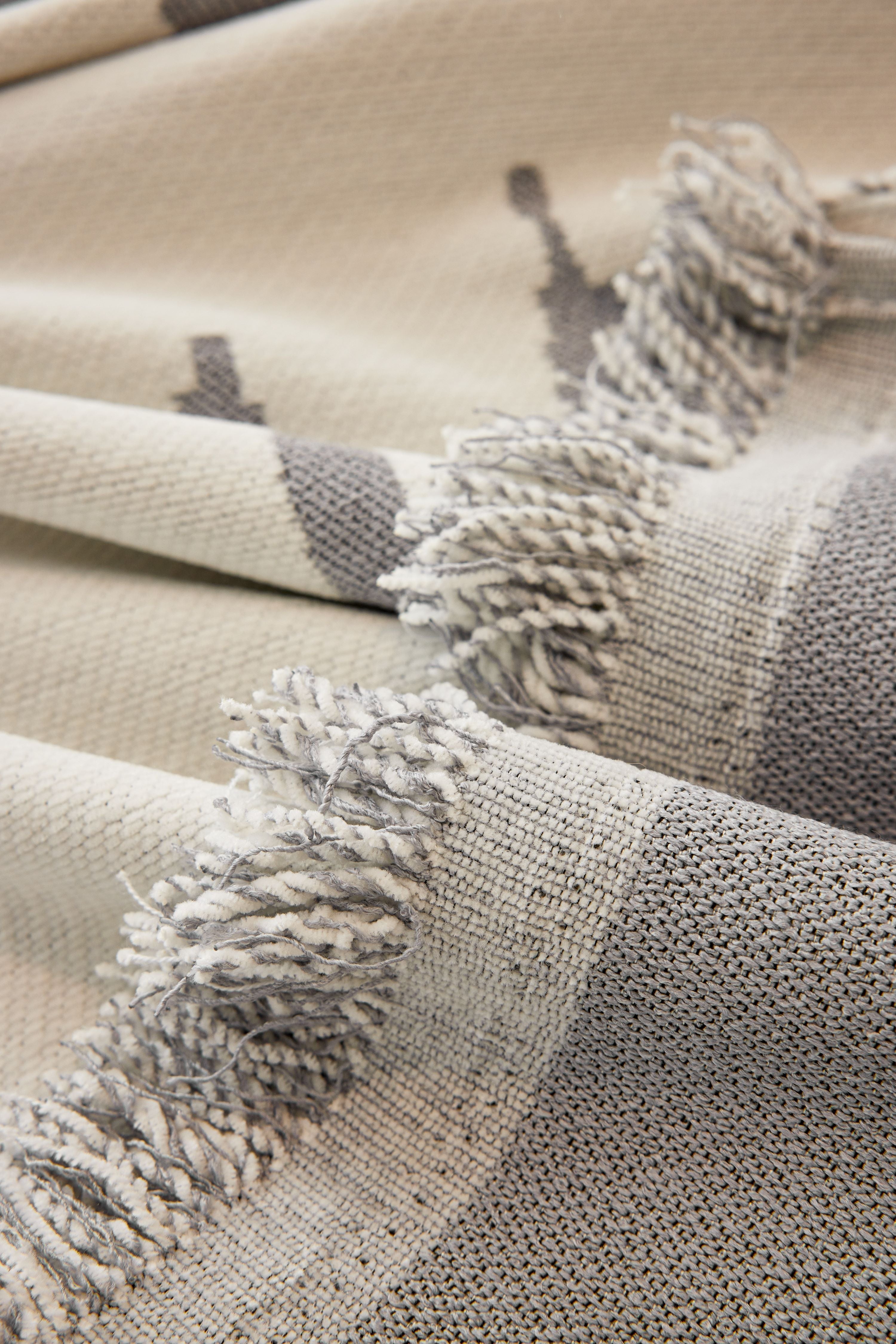 Sofa Throw - Skymoore - Grey