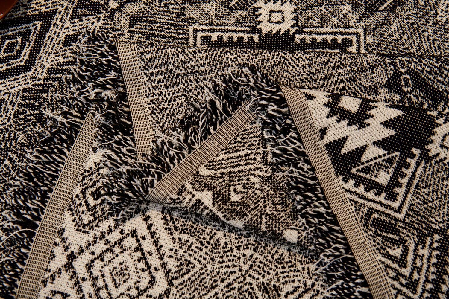 Sofa Throw - Melareve - Jet Black
