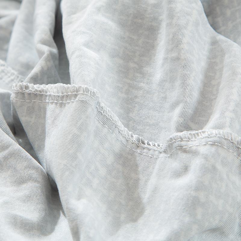 Sofa Cover - Cross pattern - Pastel Green - Adaptable & Expandable - The sofa cover crafter