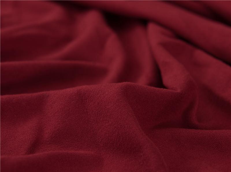 Sofa Cover - Garnet red - Adaptable & Expandable - The sofa cover crafter
